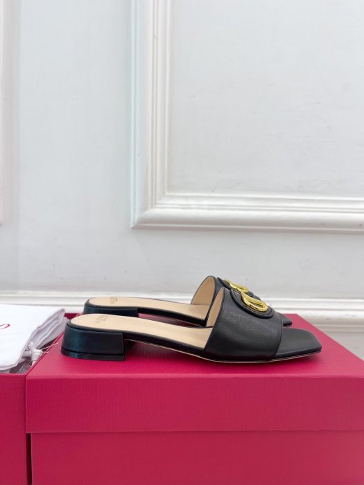 Босоножки фото 4