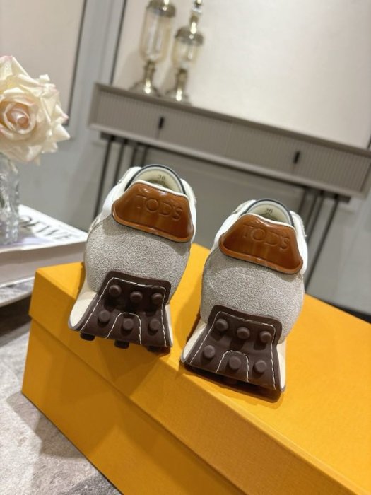 Кроссовки фото 5