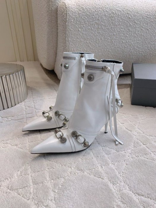 Ankle boots leather