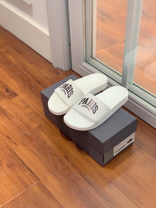 Шлепанцы фото 5