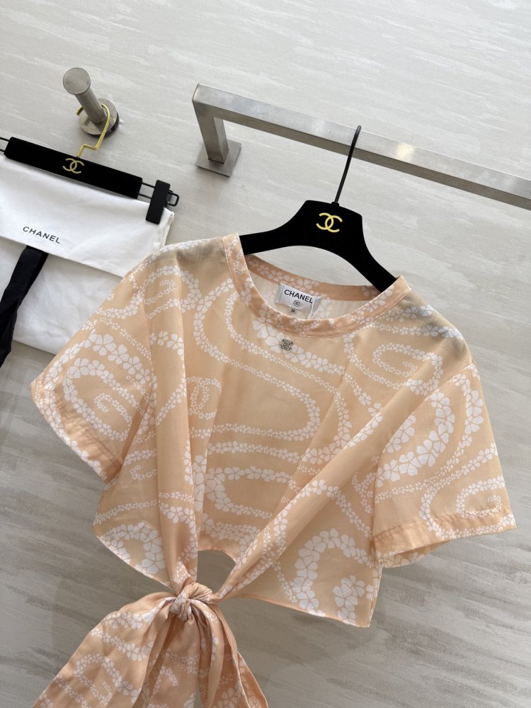 Футболка жіноча фото 2