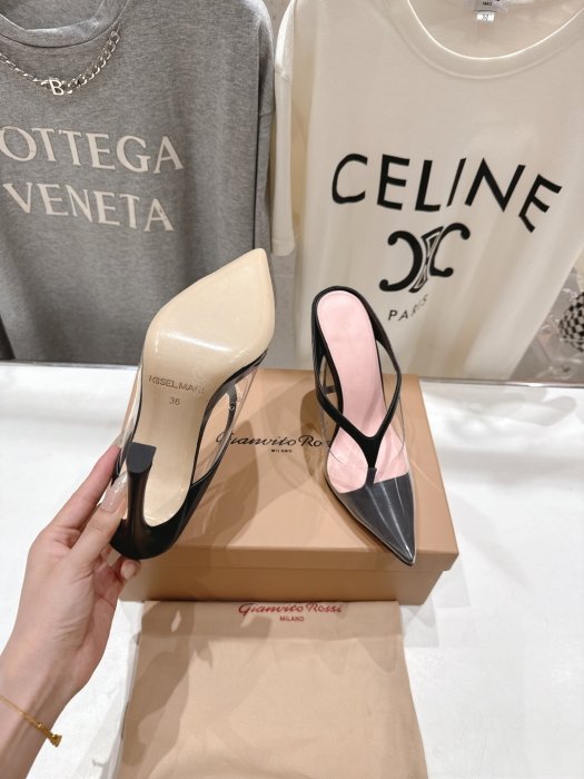 Босоніжки фото 9