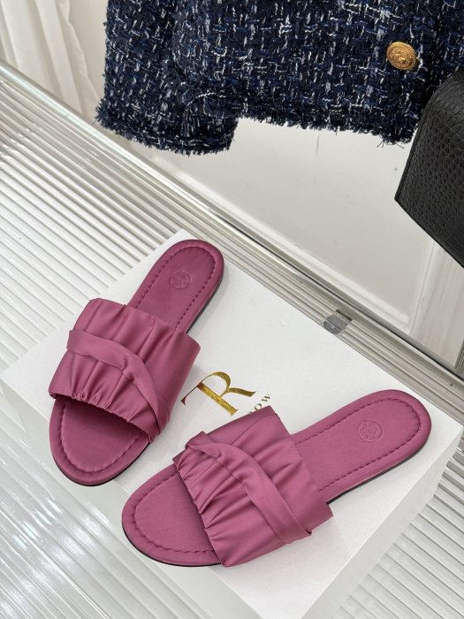 Шлепанцы фото 2