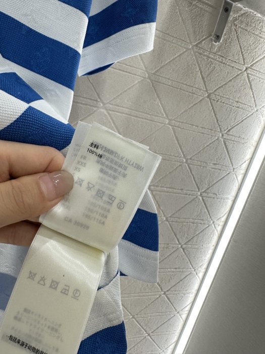 T-shirt women's фото 9