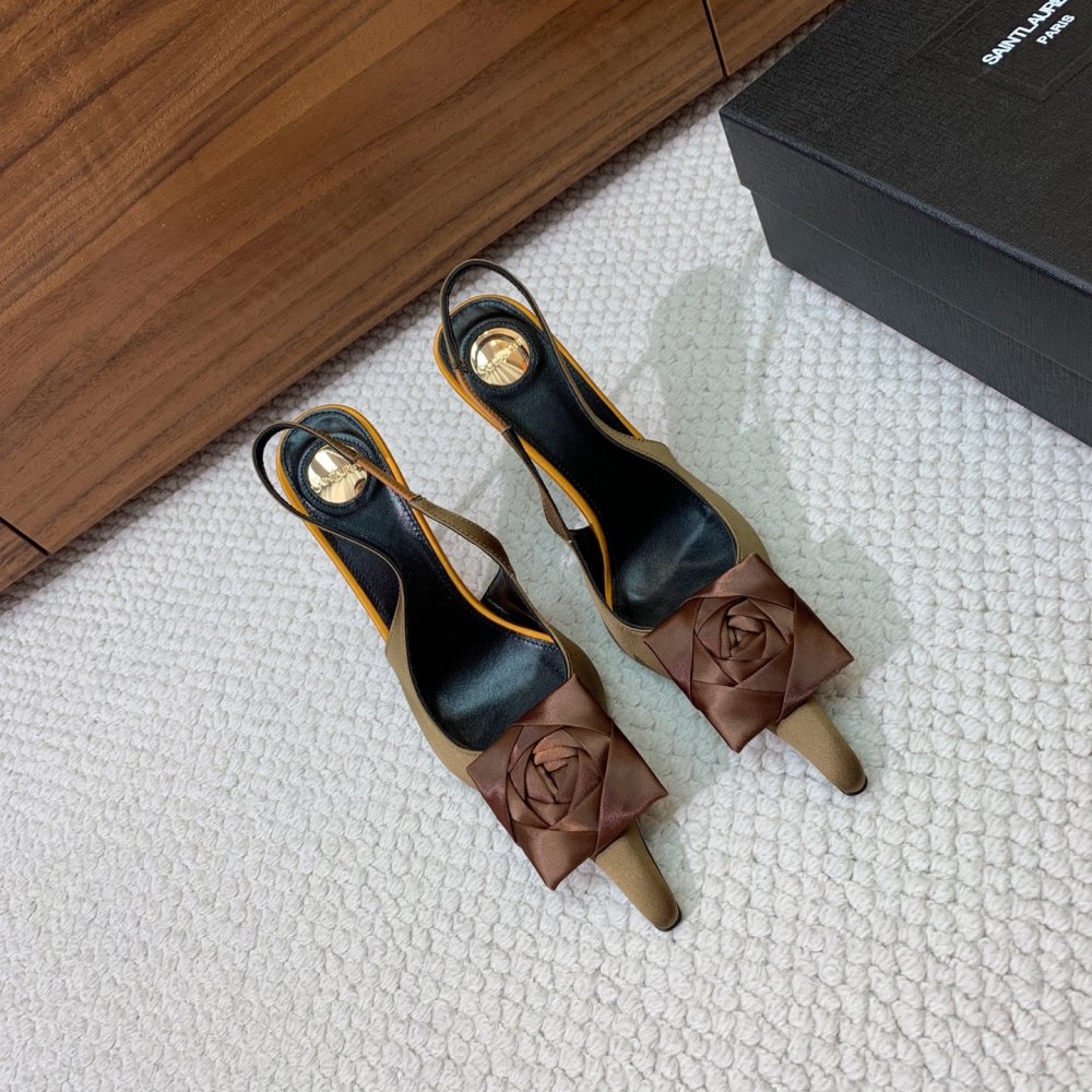 Босоножки фото 3