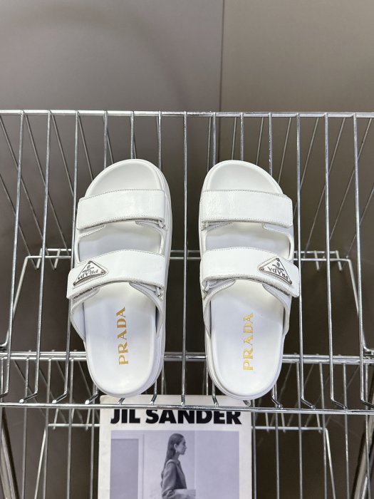 Шлепанцы фото 5