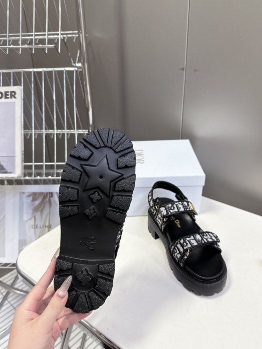 Sandals women's фото 9