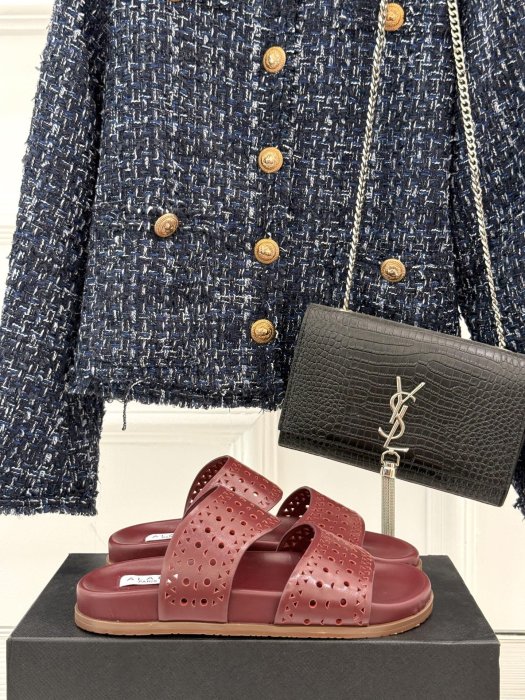 Шлепанцы женские