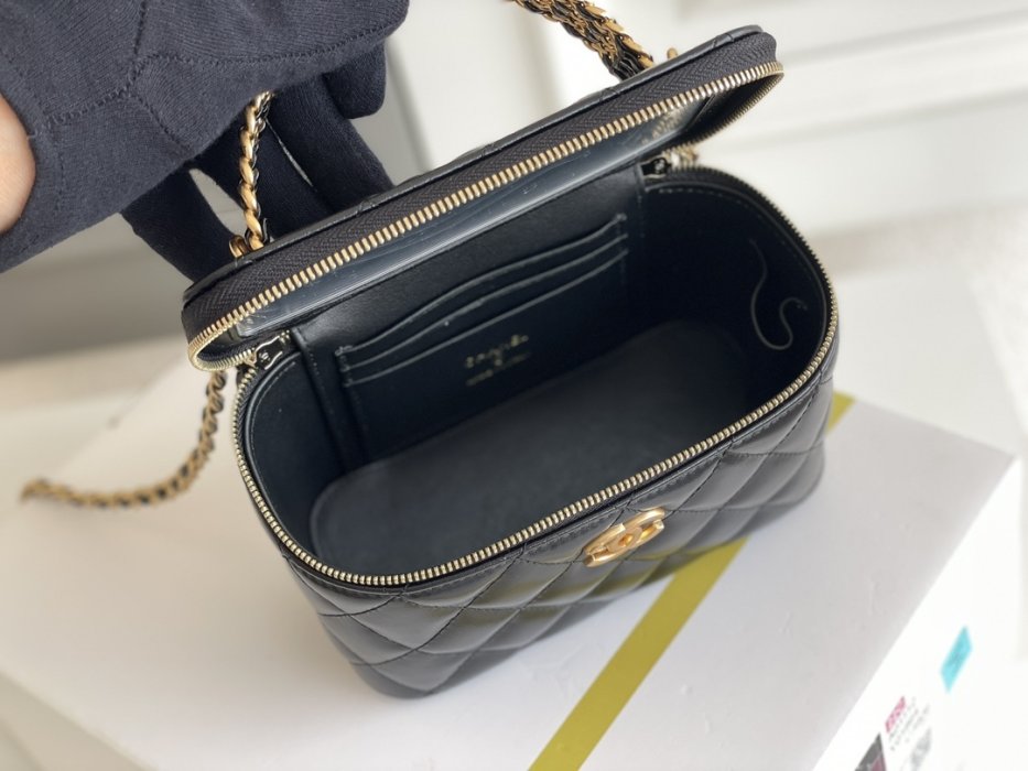 Сумка 24K женская кожаная Vanity 17 см фото 8