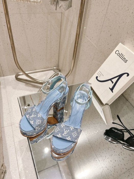 Sandals фото 9