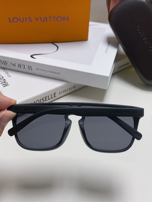 Очки солнцезащитные фото 5