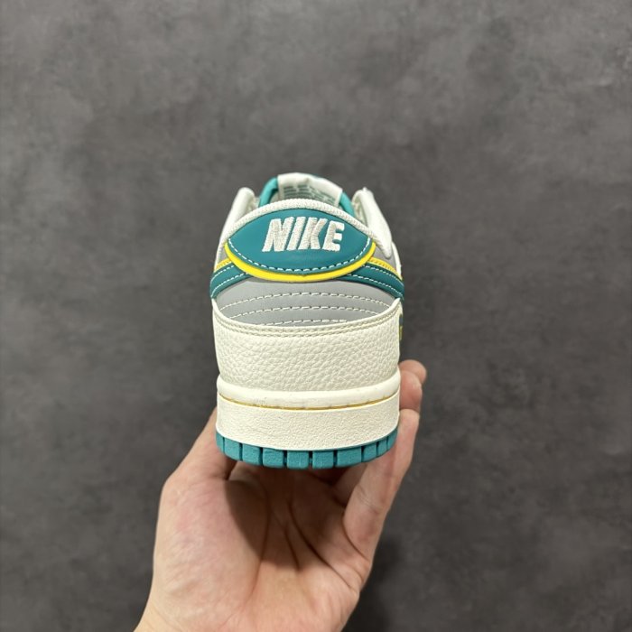 Кроссовки Nike SB Dunk Low фото 4