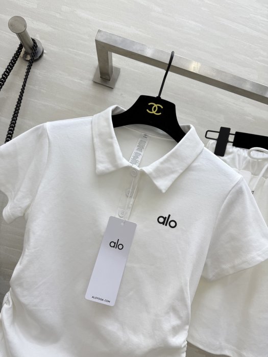 Костюм женский фото 2