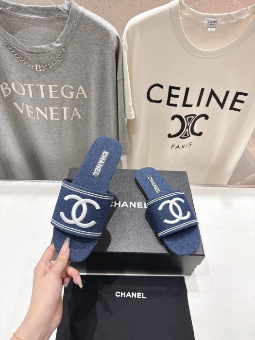 Шлепанцы фото 4