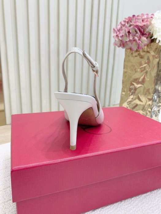 Босоножки фото 3