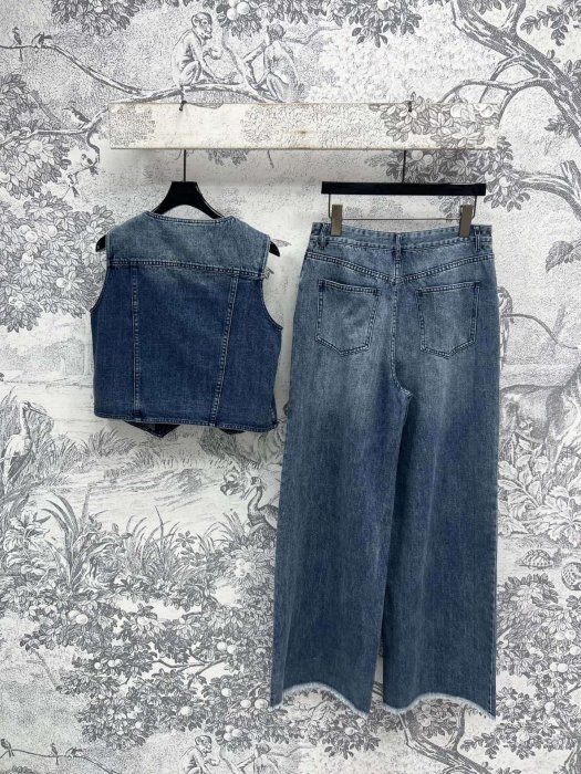 Костюм женский фото 7