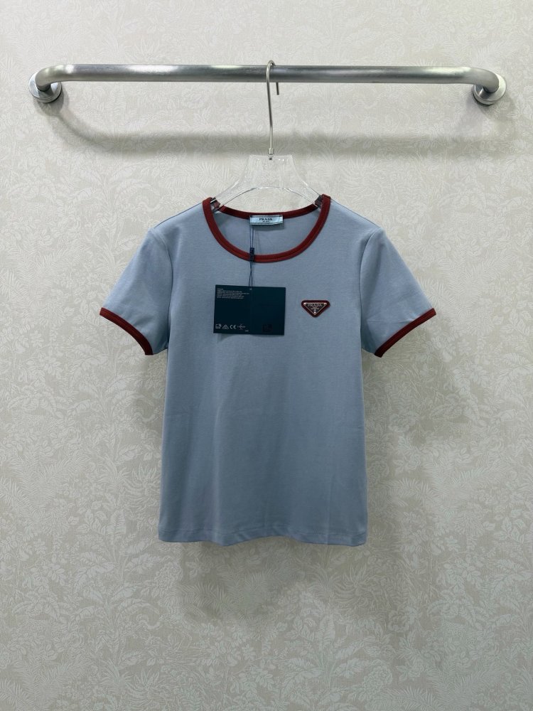 Фуиболка women's