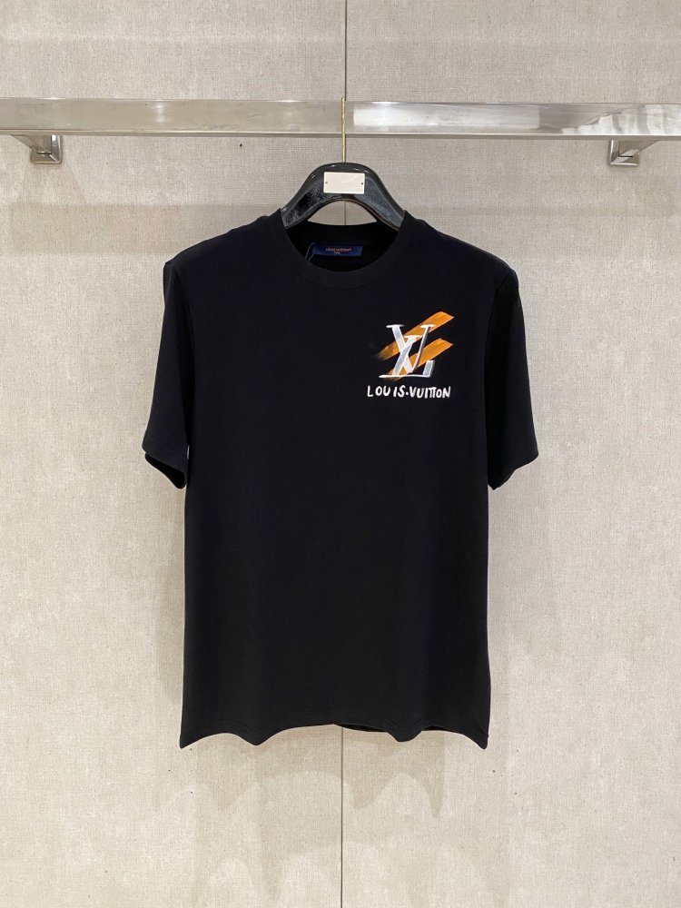 Футболка чоловіча