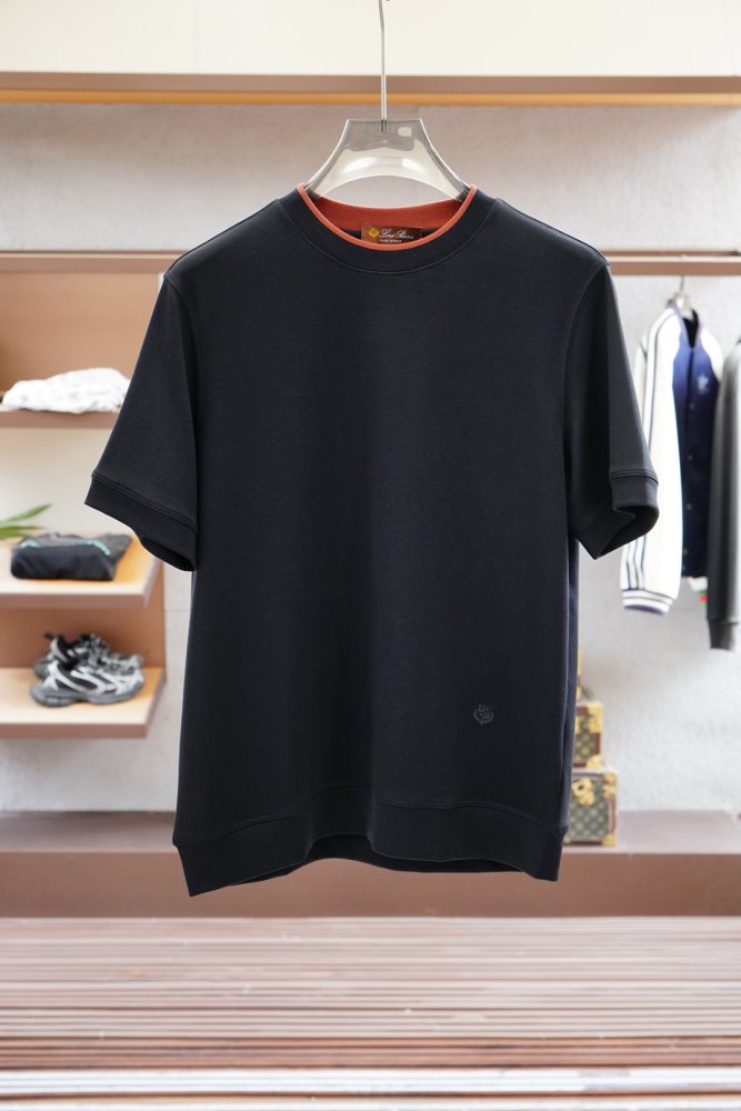 Футболка чоловіча