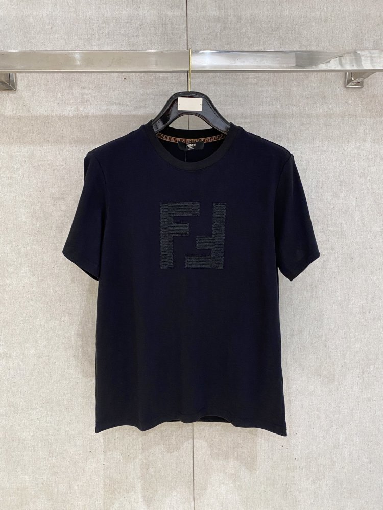 Футболка чоловіча