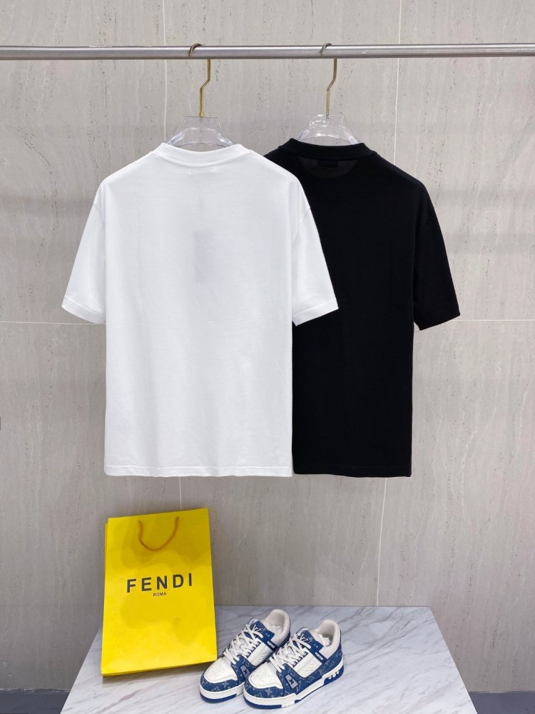 T-shirt men's фото 2