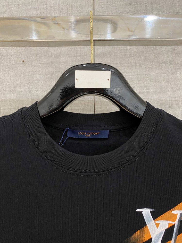 Футболка чоловіча фото 2