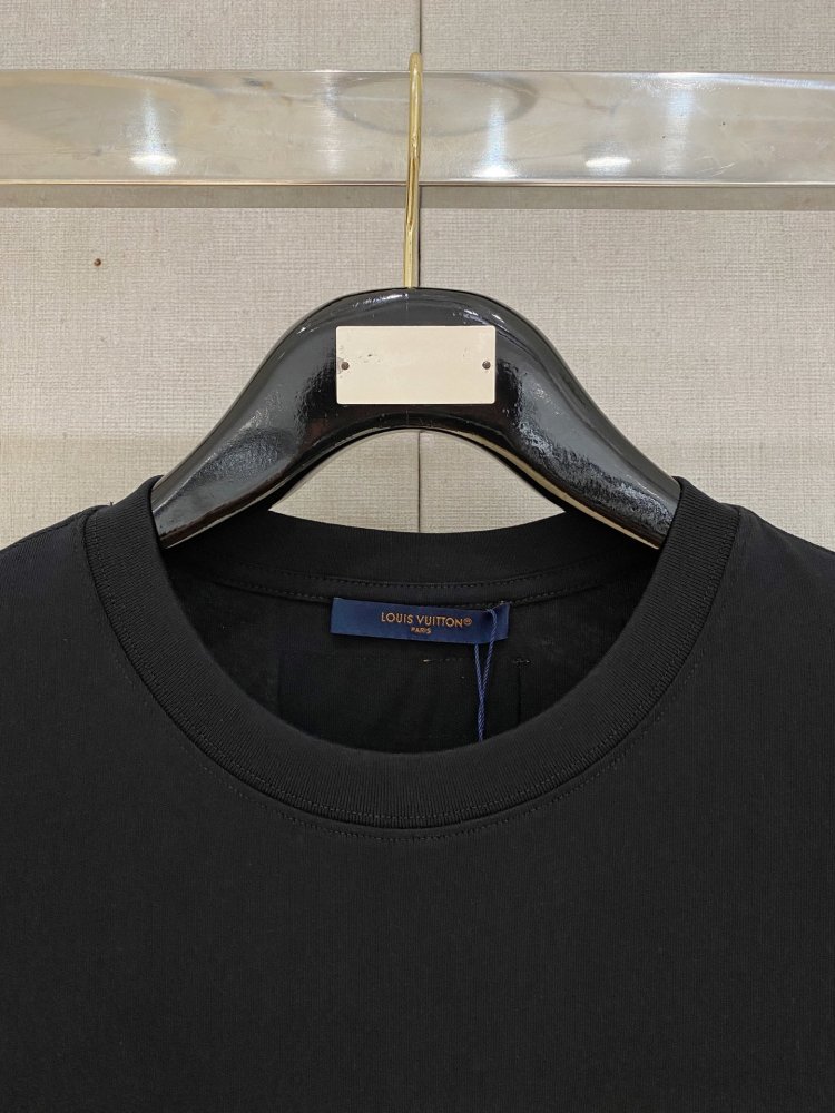 T-shirt men's фото 2