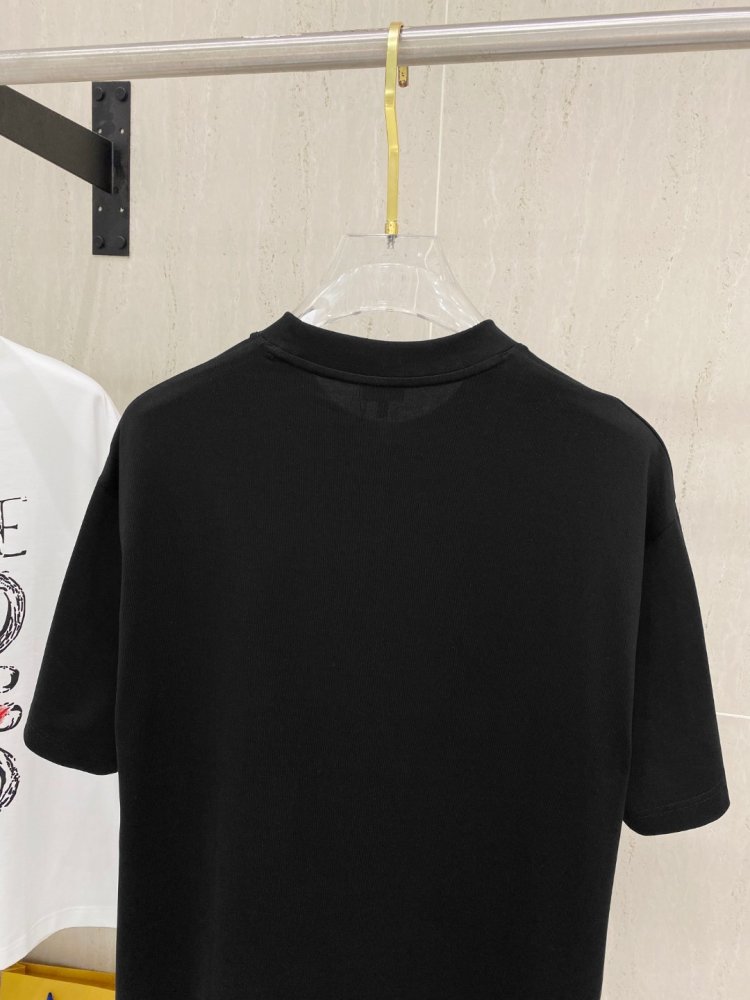 T-shirt men's фото 3