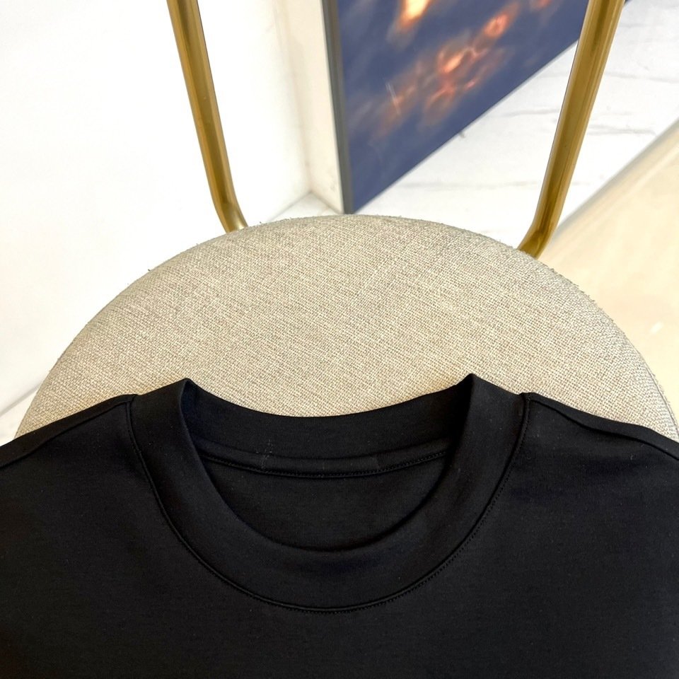 T-shirt men's фото 3