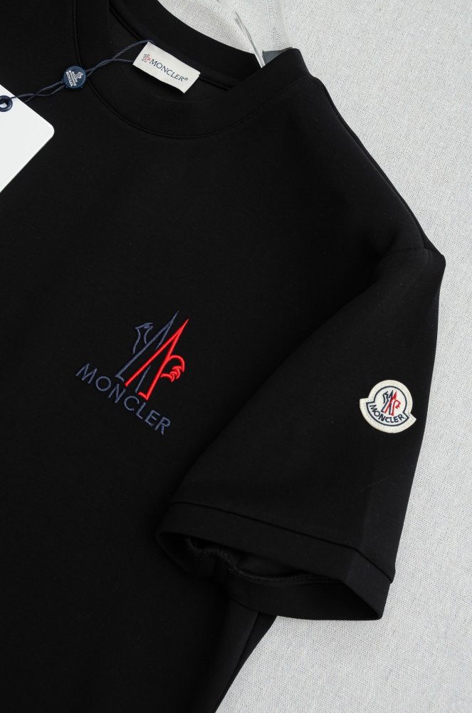 T-shirt men's фото 3