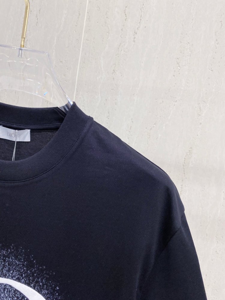 T-shirt men's фото 4