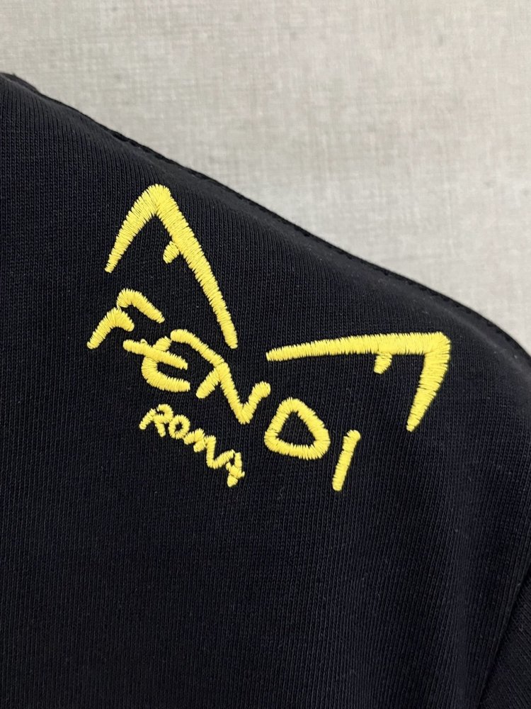 T-shirt men's фото 4