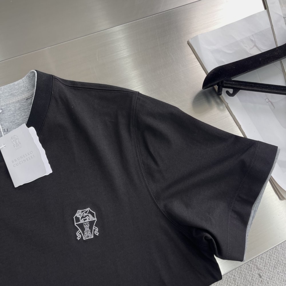 T-shirt men's фото 4