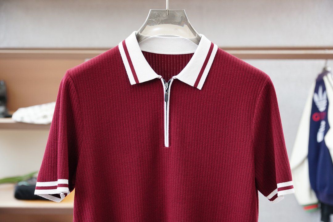 T-shirt men's фото 4