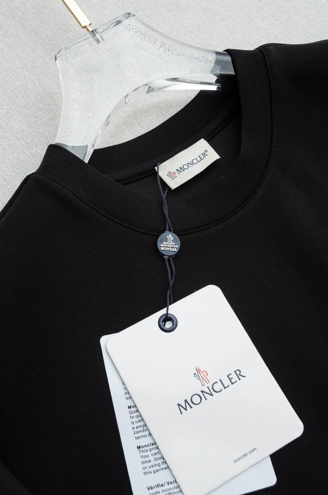 T-shirt men's фото 5