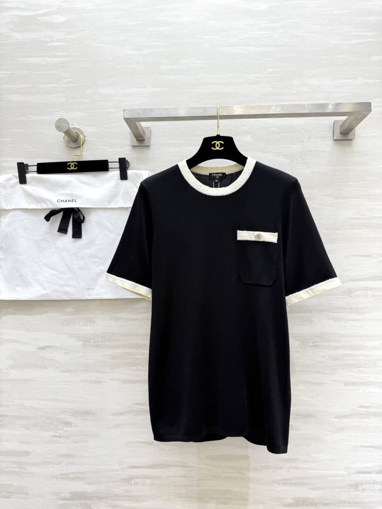 Футболка жіноча