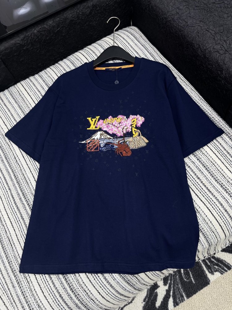 Футболка жіноча