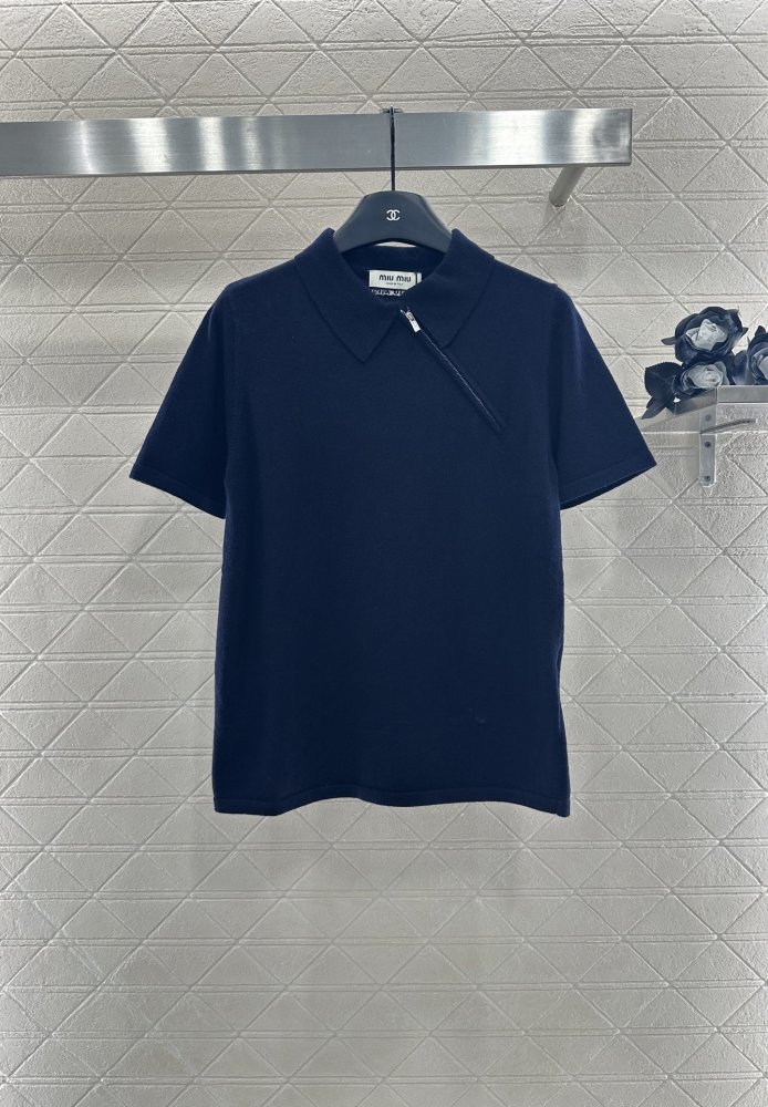 Футболка жіноча