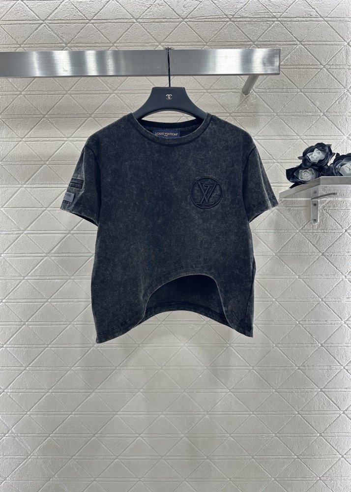 Футболка жіноча