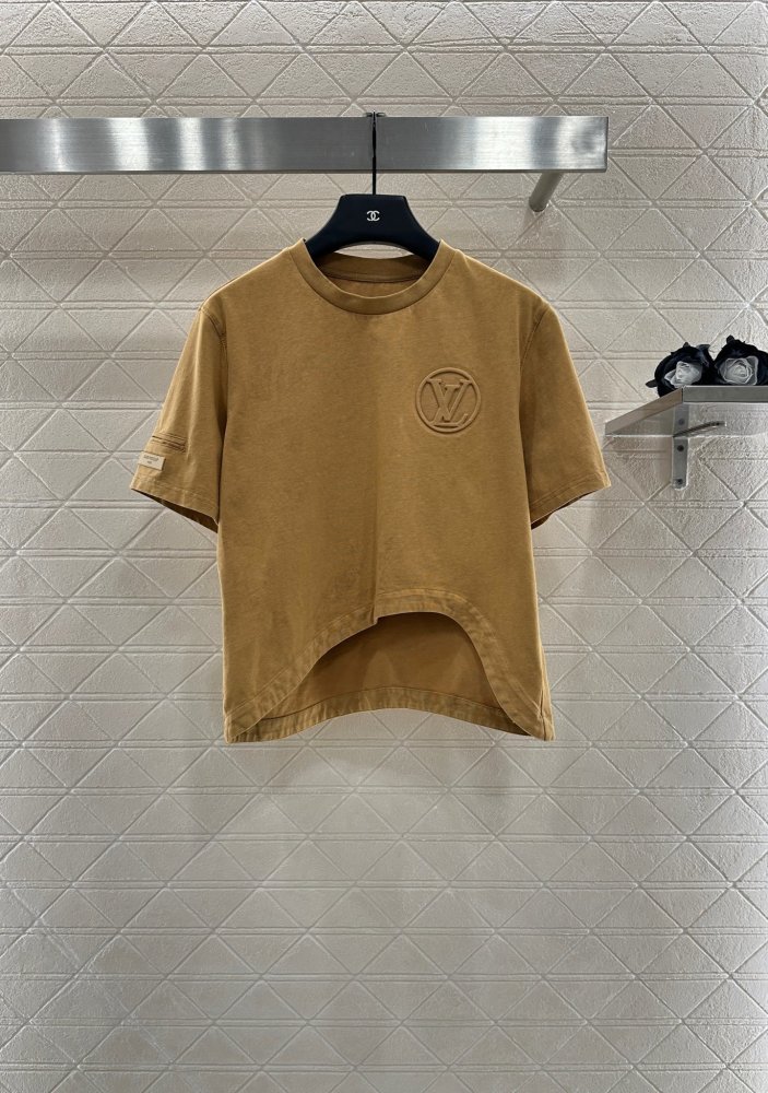 Футболка жіноча