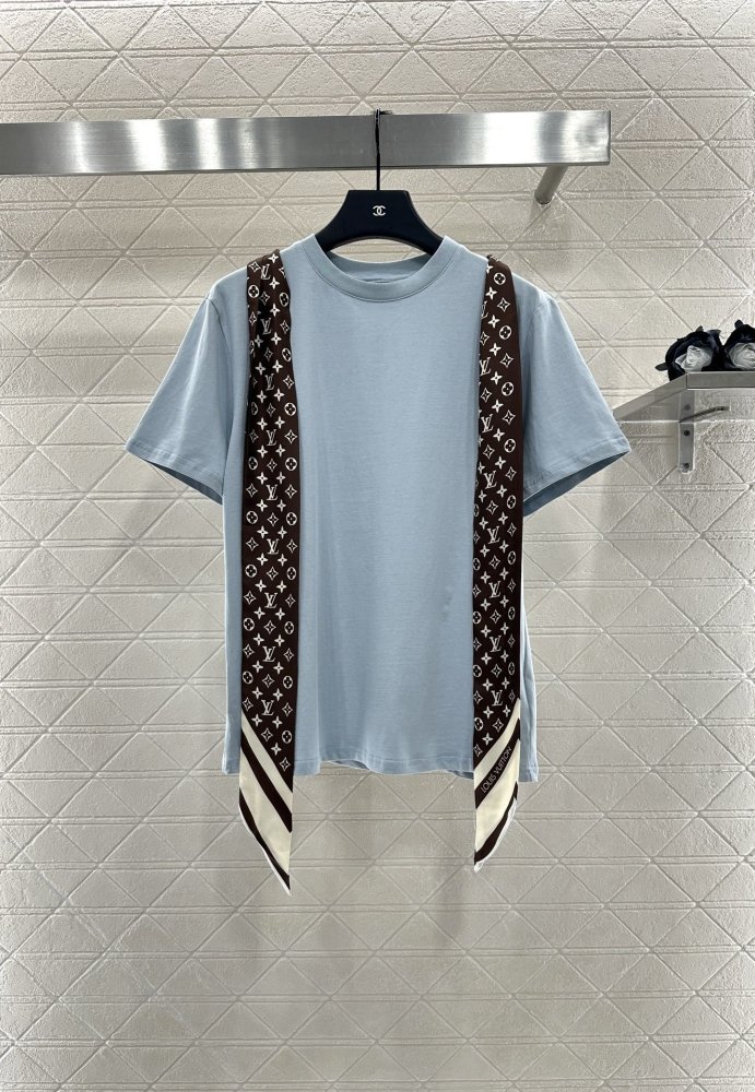 Футболка жіноча