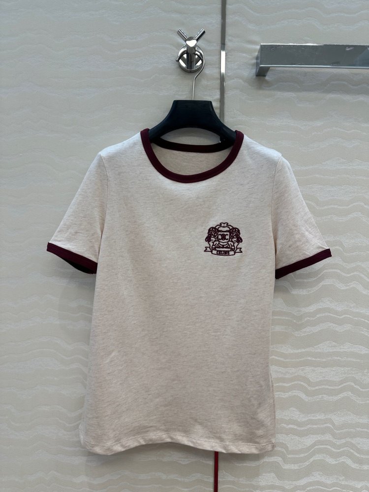 Футболка жіноча