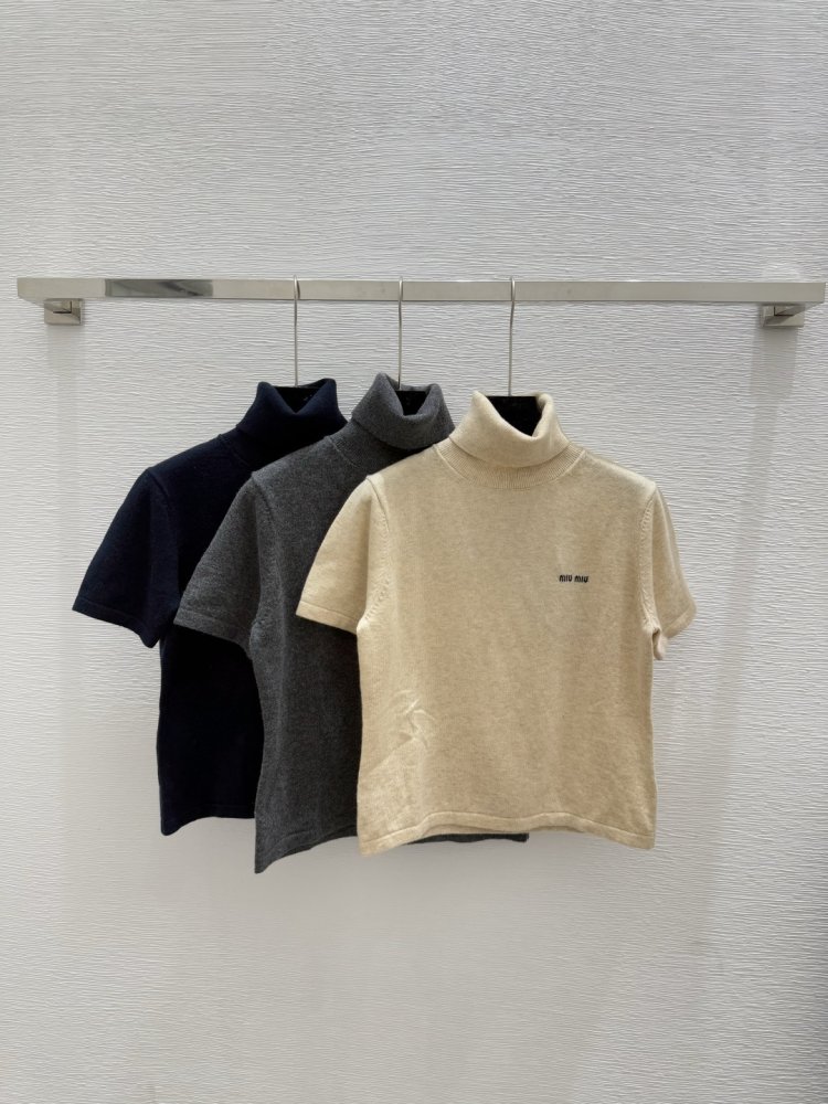 Футболка женская