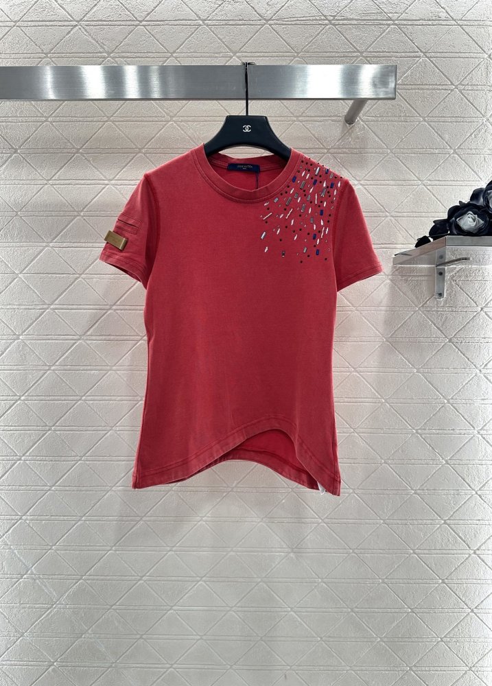 Футболка жіноча