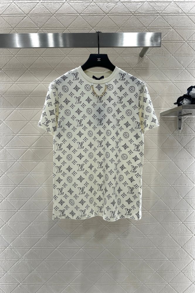 Футболка жіноча