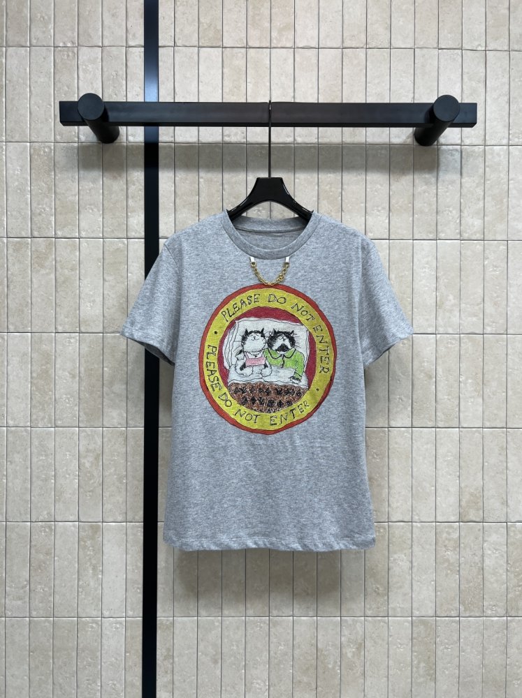 Футболка жіноча