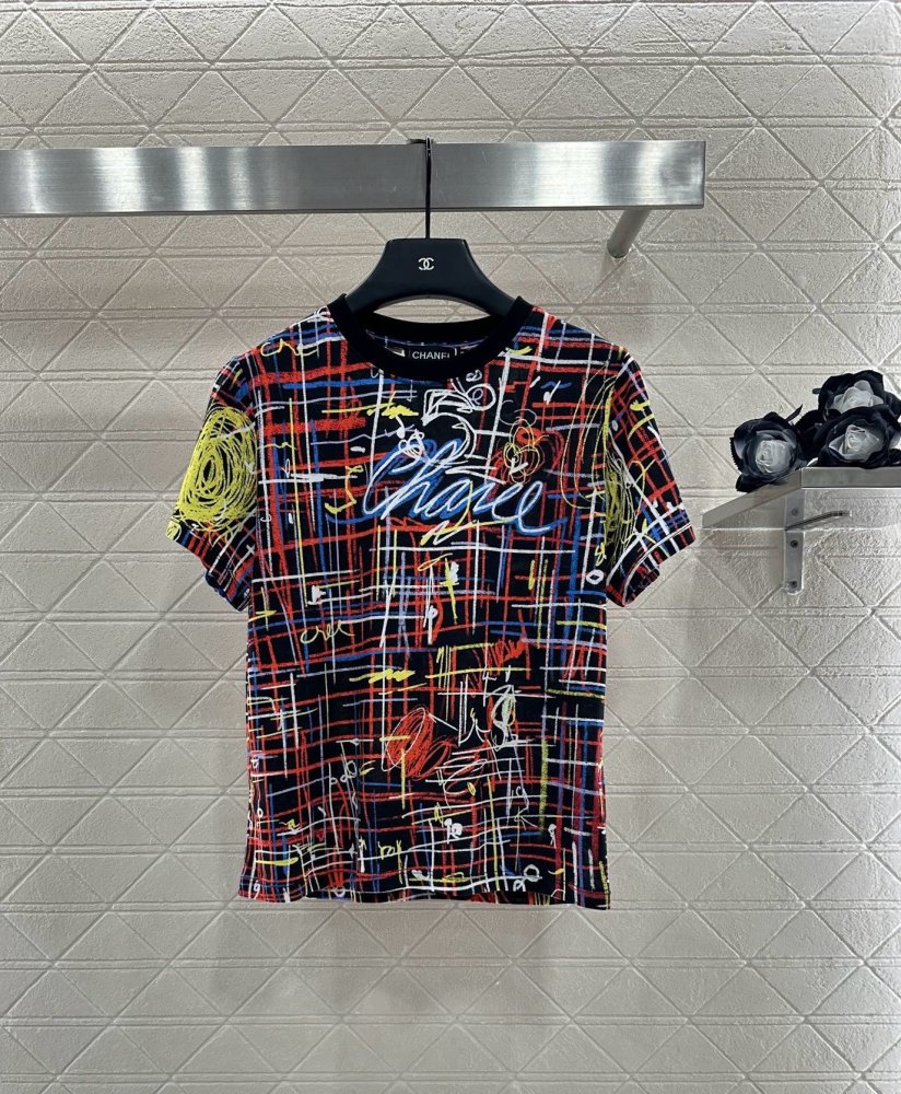 Футболка женская