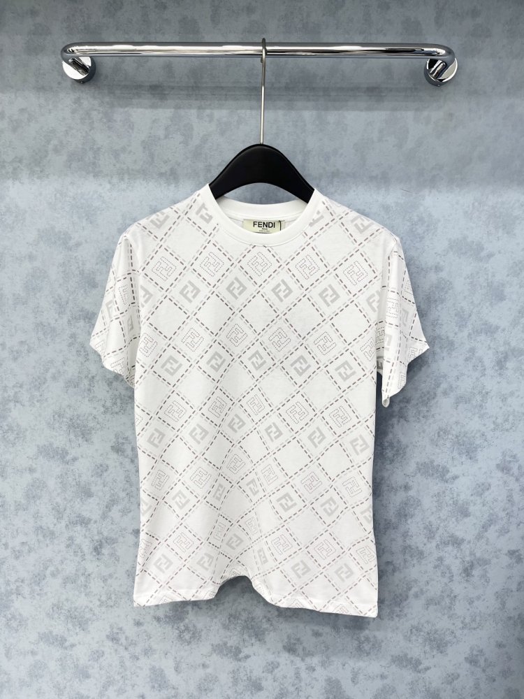 Футболка женская