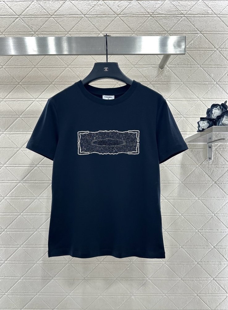 Футболка женская