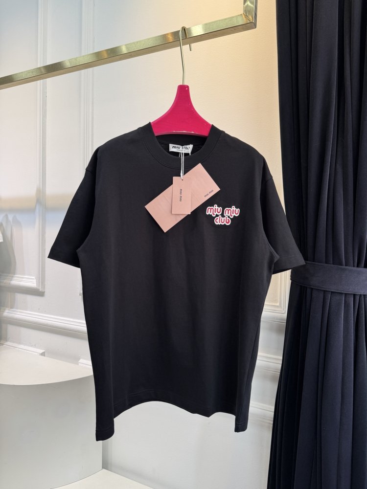 Футболка женская